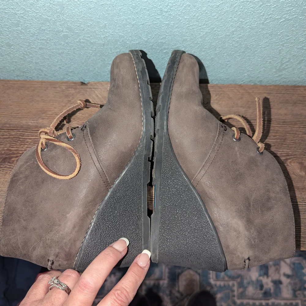 Sperry‎ Dark Brown Leather Wedge Booties